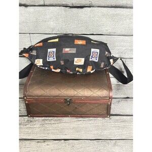 Nike Heritage Crossbody Multiple Nike Logo’s Triple Pocket Hip Pack